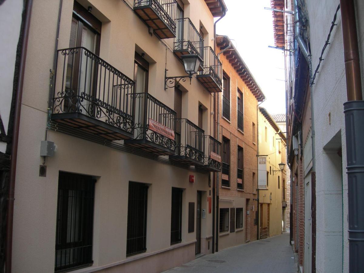 Apartamentos Real Alfoli 厄尔·布尔戈·德·奥斯马 外观 照片