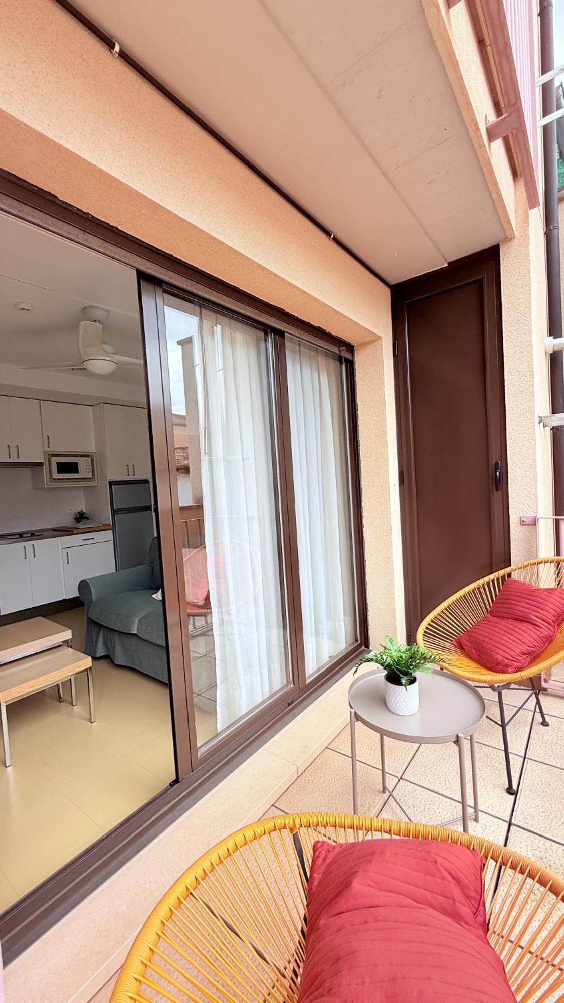 Apartamentos Real Alfoli 厄尔·布尔戈·德·奥斯马 外观 照片