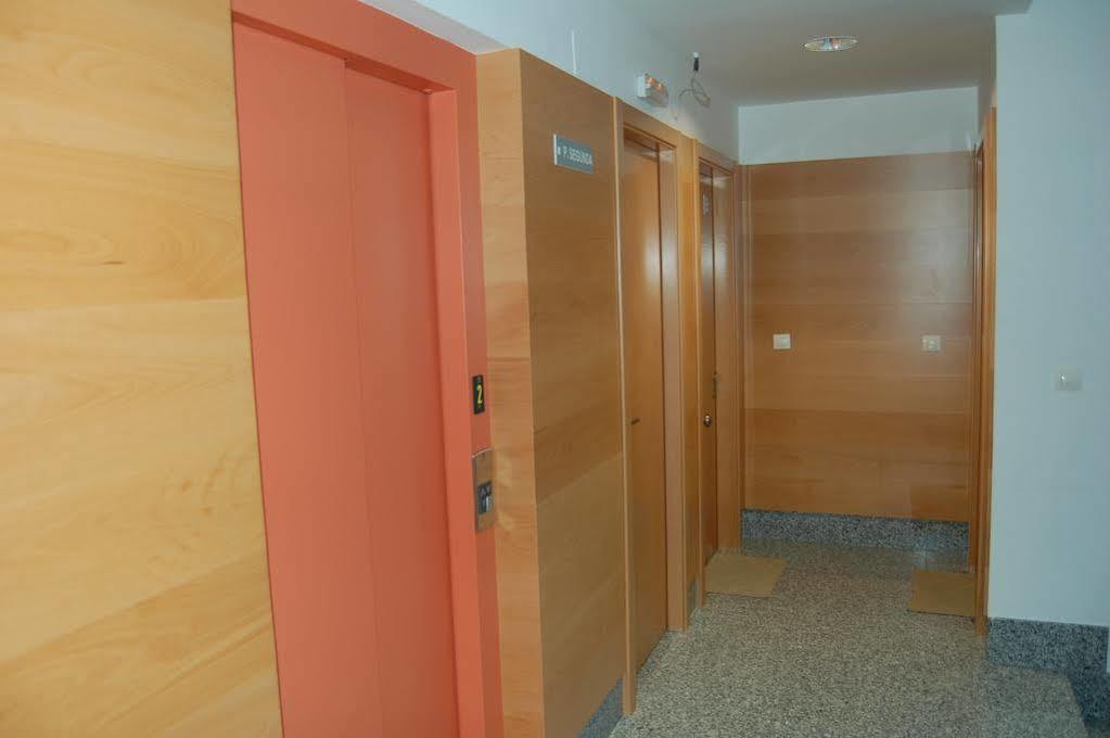 Apartamentos Real Alfoli 厄尔·布尔戈·德·奥斯马 外观 照片